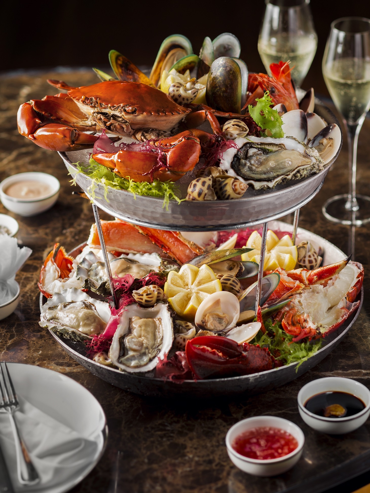 nha hang Square One anh 6