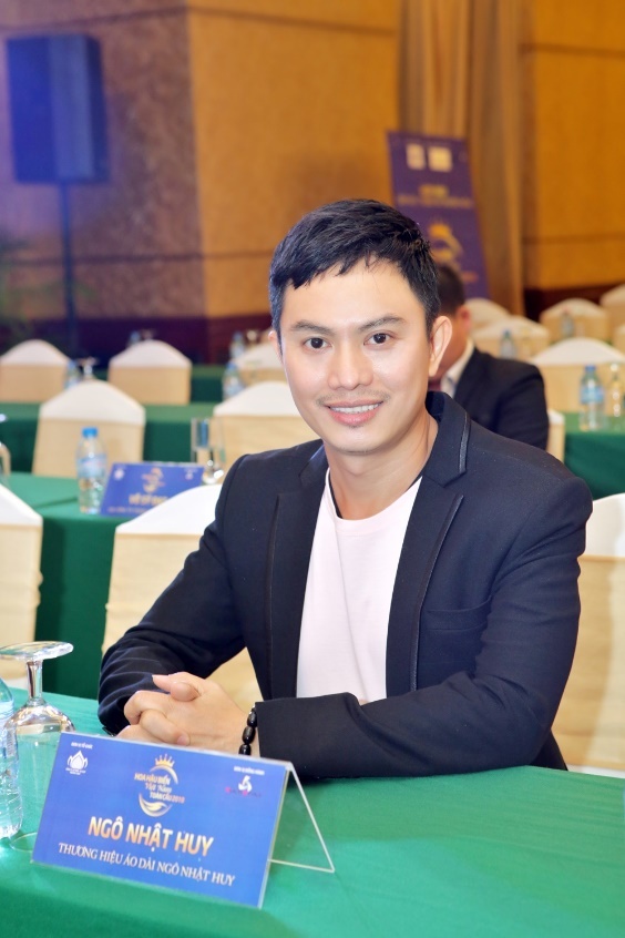 NTK Ngô Nhật Huy ảnh 2 NTK Ngo Nhat Huy anh 2