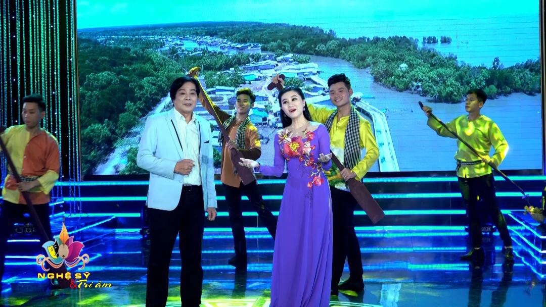 Dao dien Nguyen Duc Long va sao Viet don xuan voi ‘Nghe si va tri am’ hinh anh