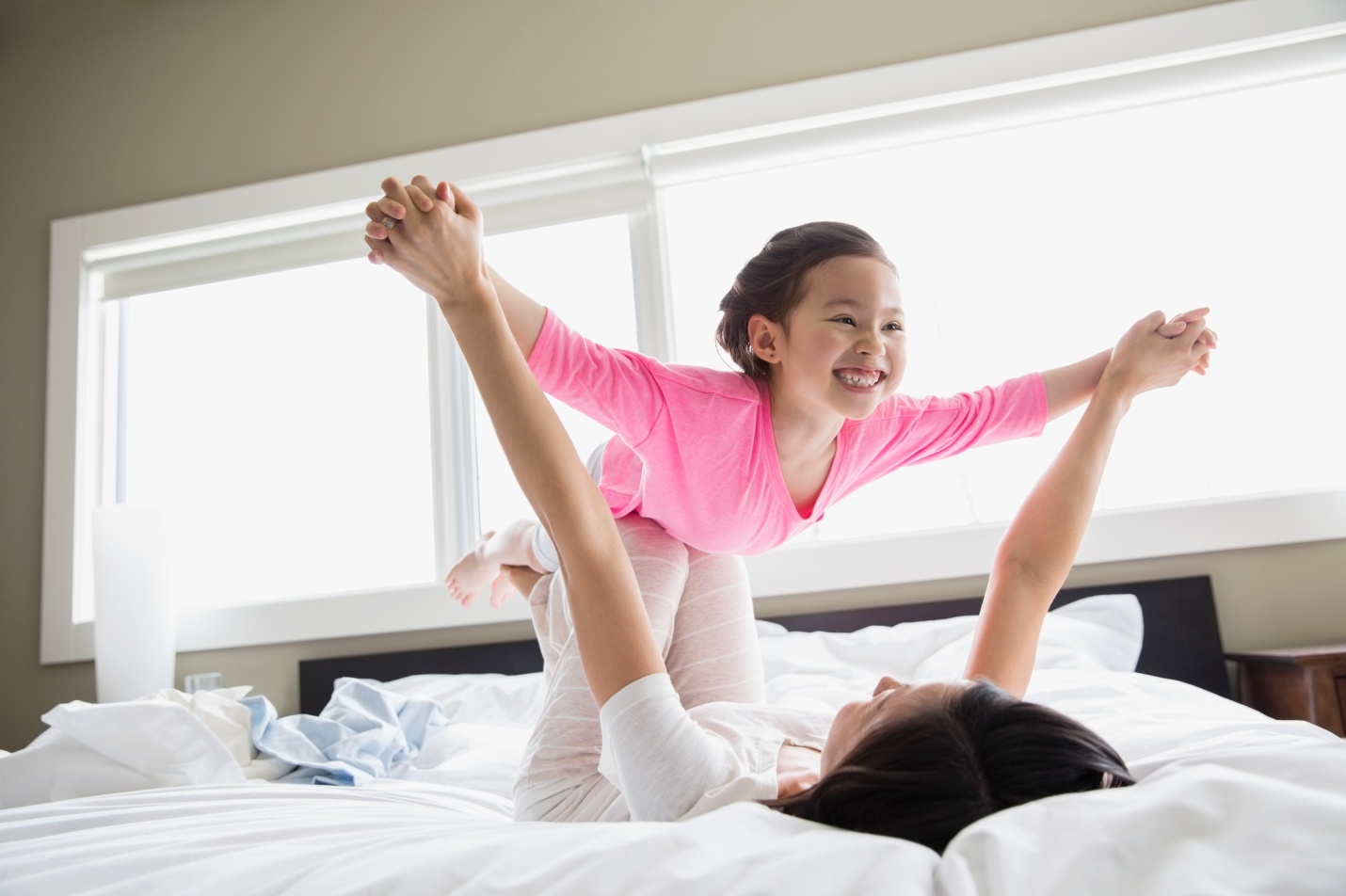 Giai phap rut tien 24/7 tu bao hiem FWD hinh anh