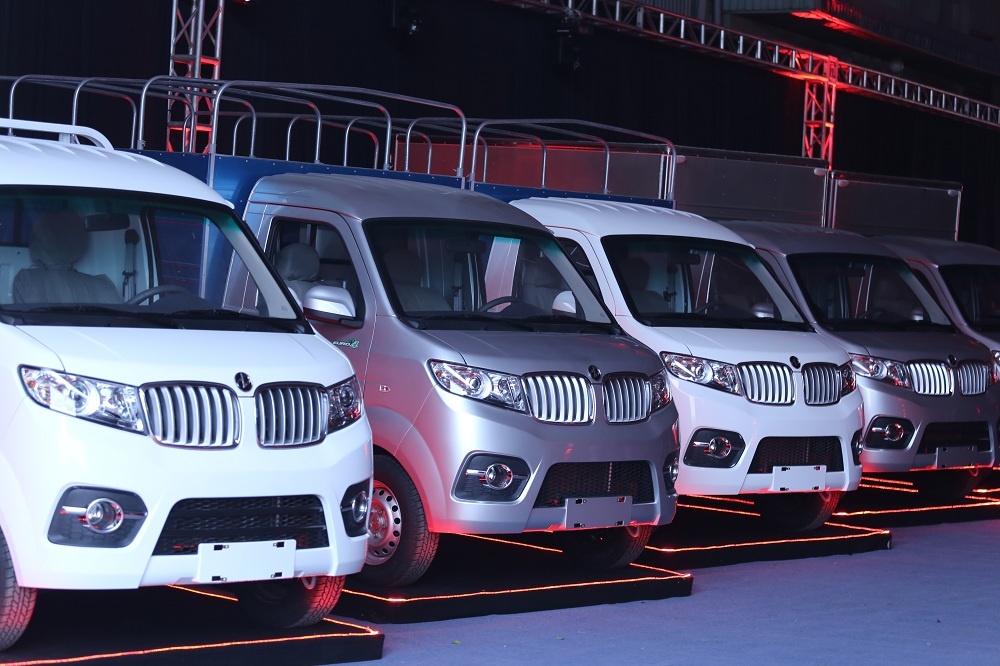 Oto Dong Ban Viet Nam ra mat dong xe tai nhe Dongben T30 hinh anh