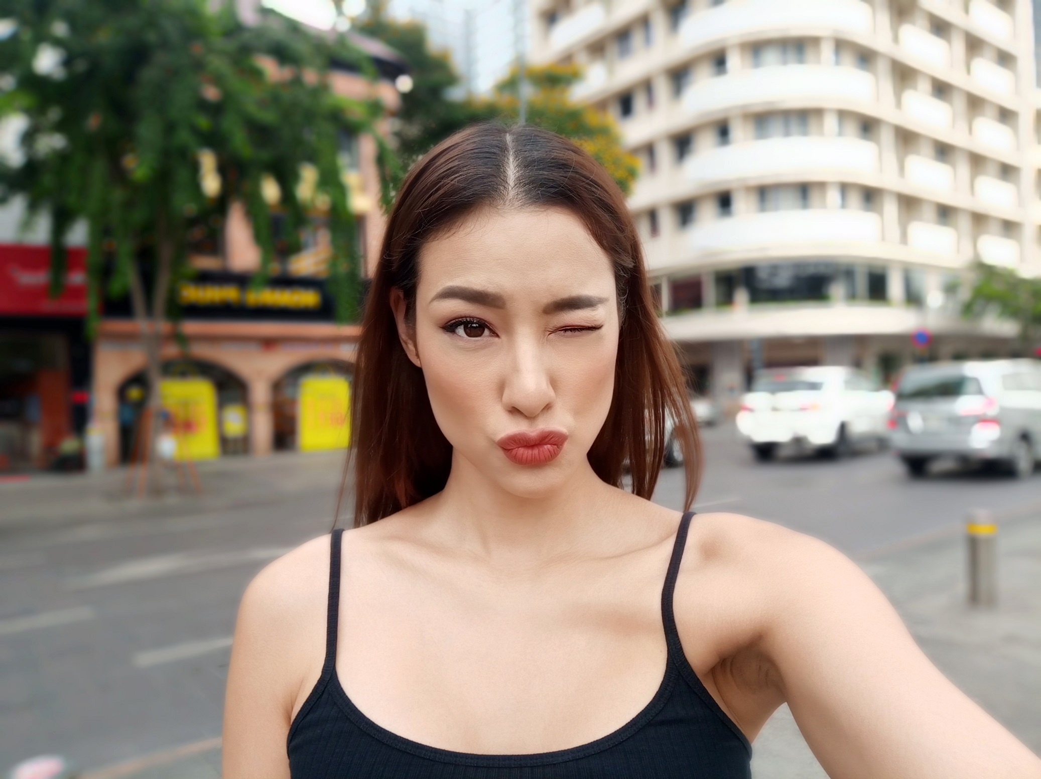 Du xuan cung Oppo F5, dan chup anh amateur cung hoa chuyen nghiep hinh anh