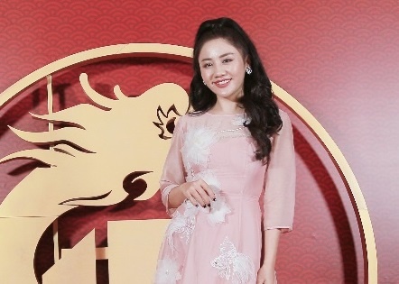 Dan sao Viet hoi ngo tren san khau ra mat thuong hieu Kim Long Nam hinh anh