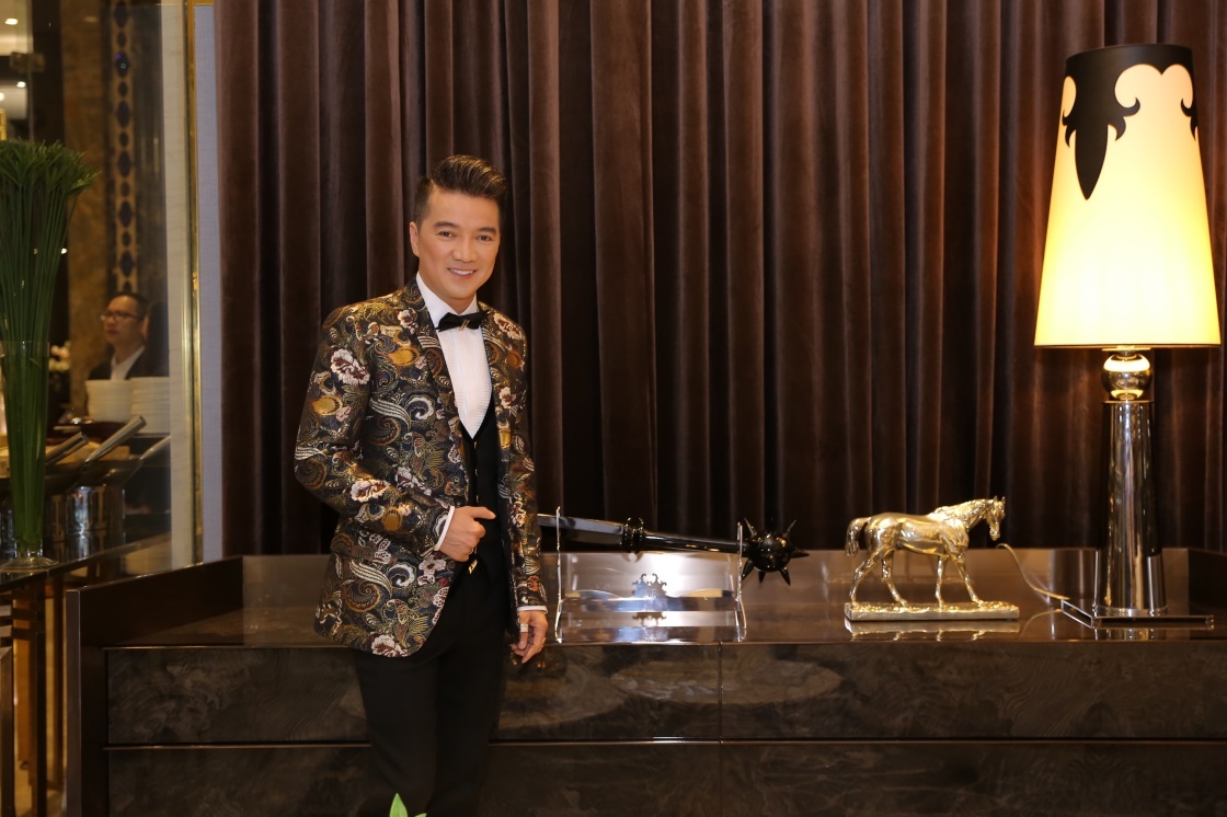 Ngam bo suu tap noi that dang cap duoc long Mr. Dam hinh anh