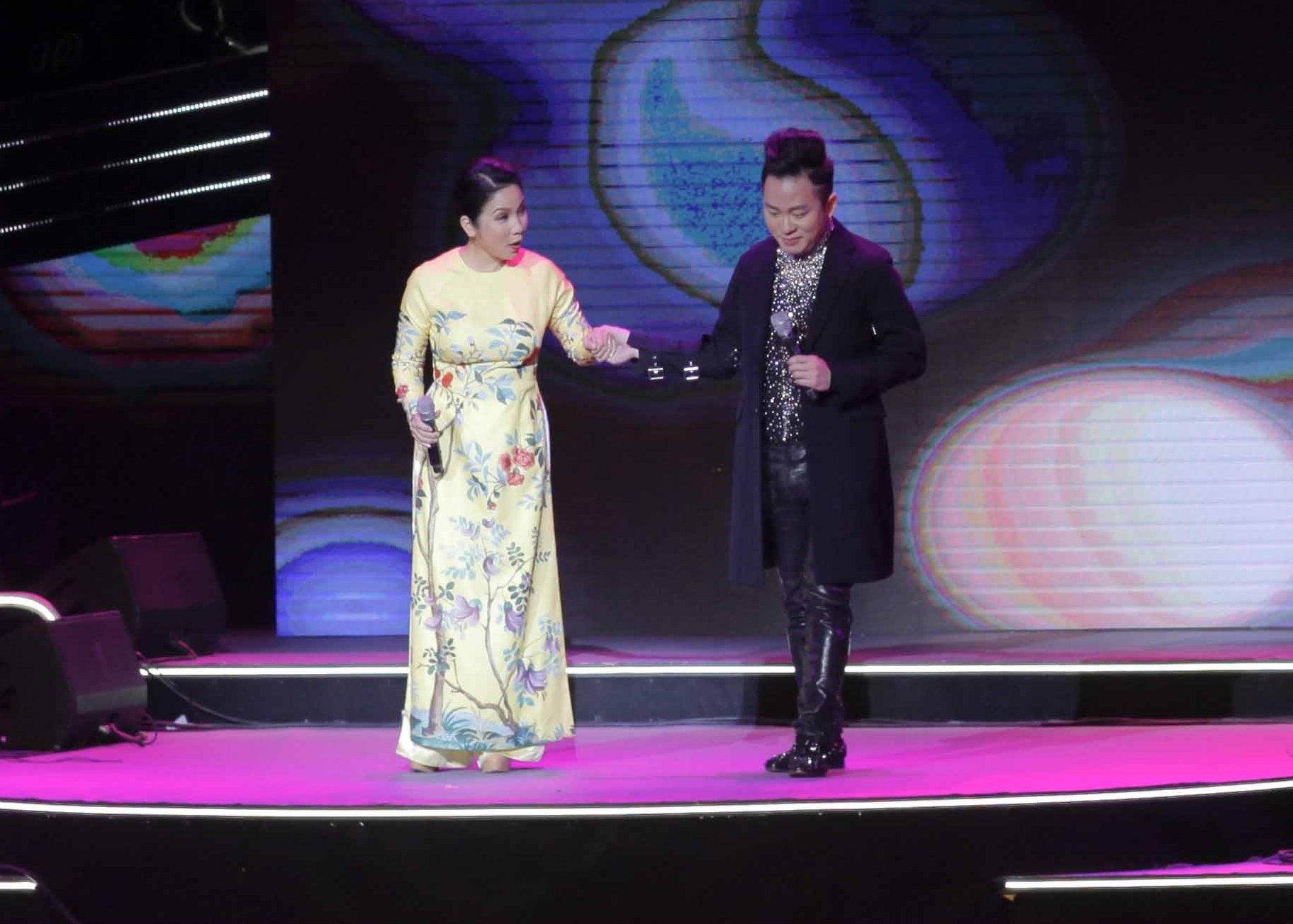 My Linh, Tung Duong hoa giong ngot ngao trong ‘Khuc giao mua’ hinh anh