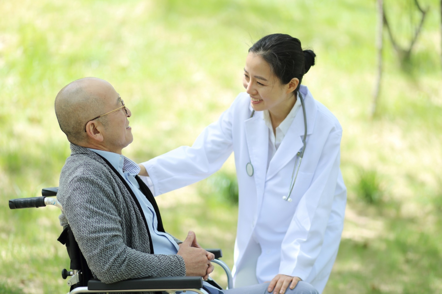 Chubb Life Viet Nam ra mat bao hiem ho tro dieu tri ung thu C Care hinh anh