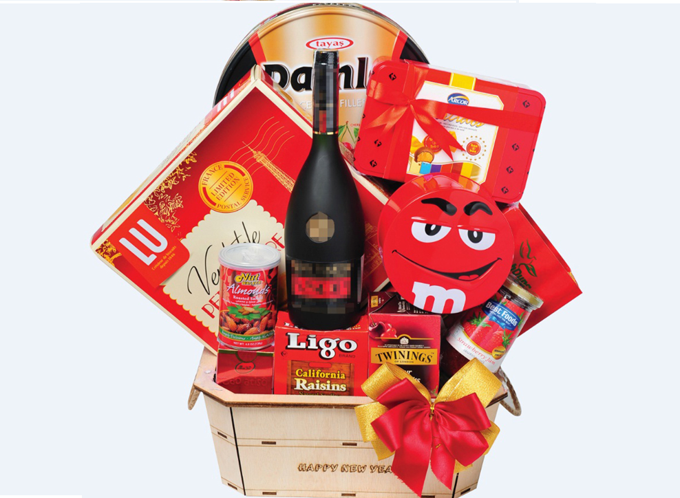 MM Mega Market gioi thieu 19 mau gio qua Tet gia canh tranh hinh anh