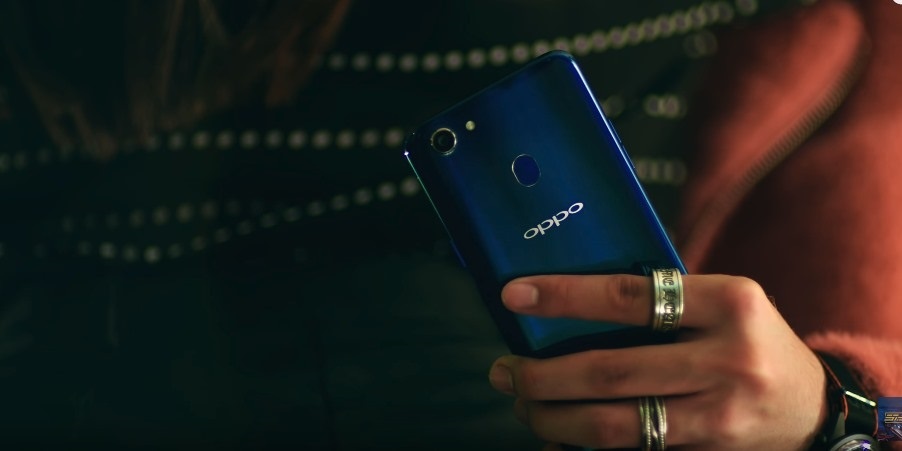 Oppo F5 phien ban xanh thach anh anh 1