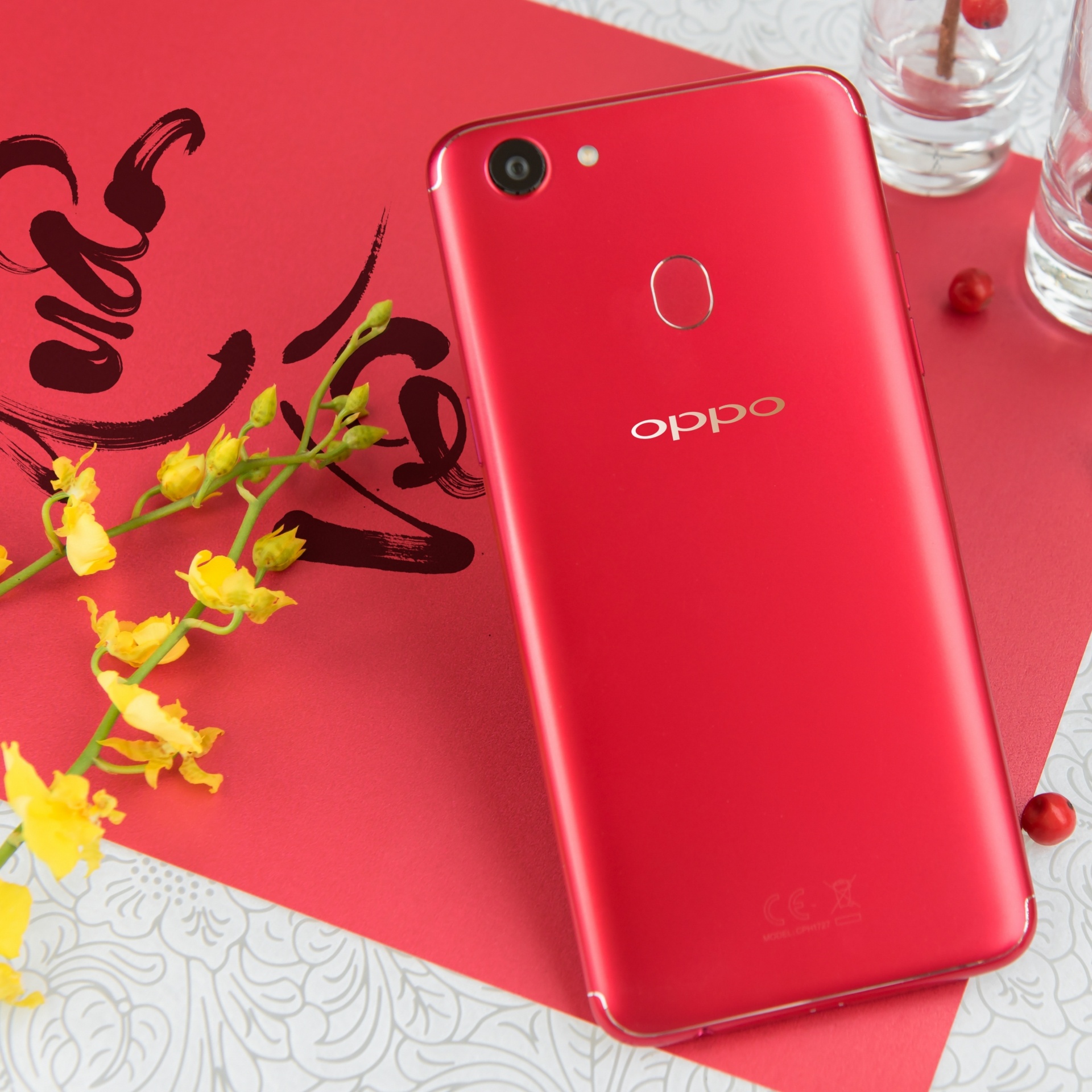 Oppo F5 phien ban xanh thach anh anh 8
