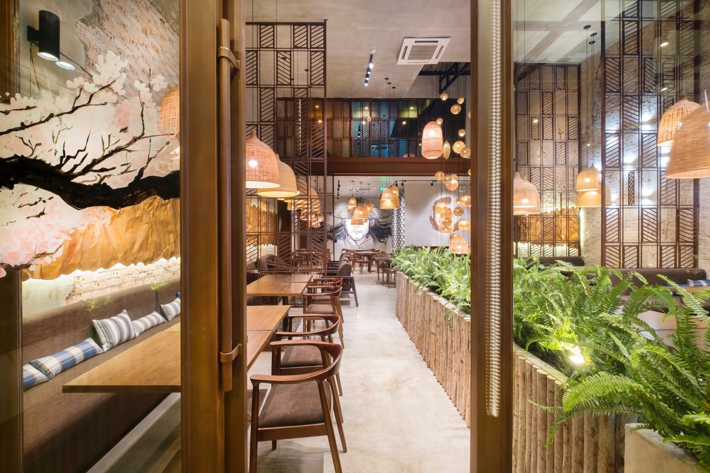 Dam Thu Trang ra mat nha hang Trung Hoa tai TP.HCM hinh anh