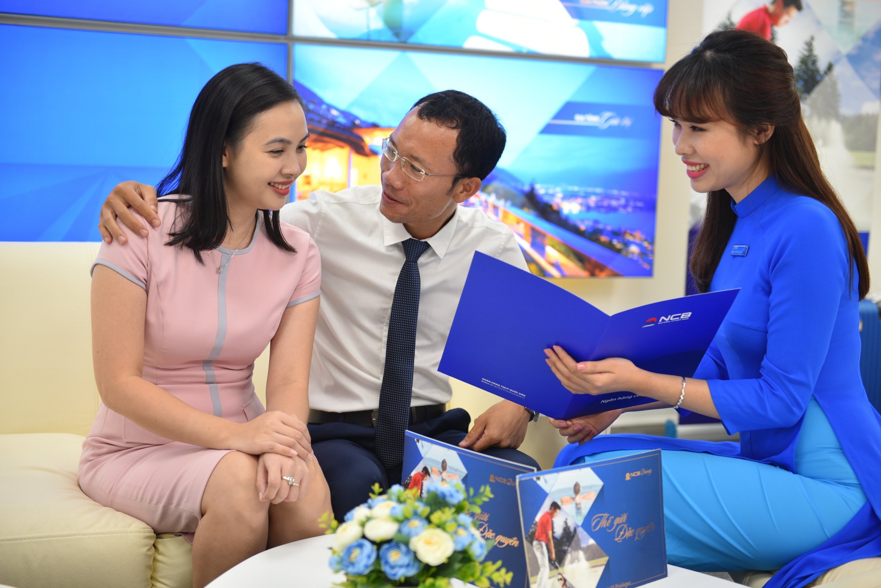 Ngan hang ‘bat tay’ bao hiem: Loi ich cho ca 3 ben hinh anh