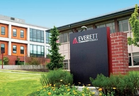 Du hoc My tiet kiem tai Cao dang Cong dong Everett hinh anh