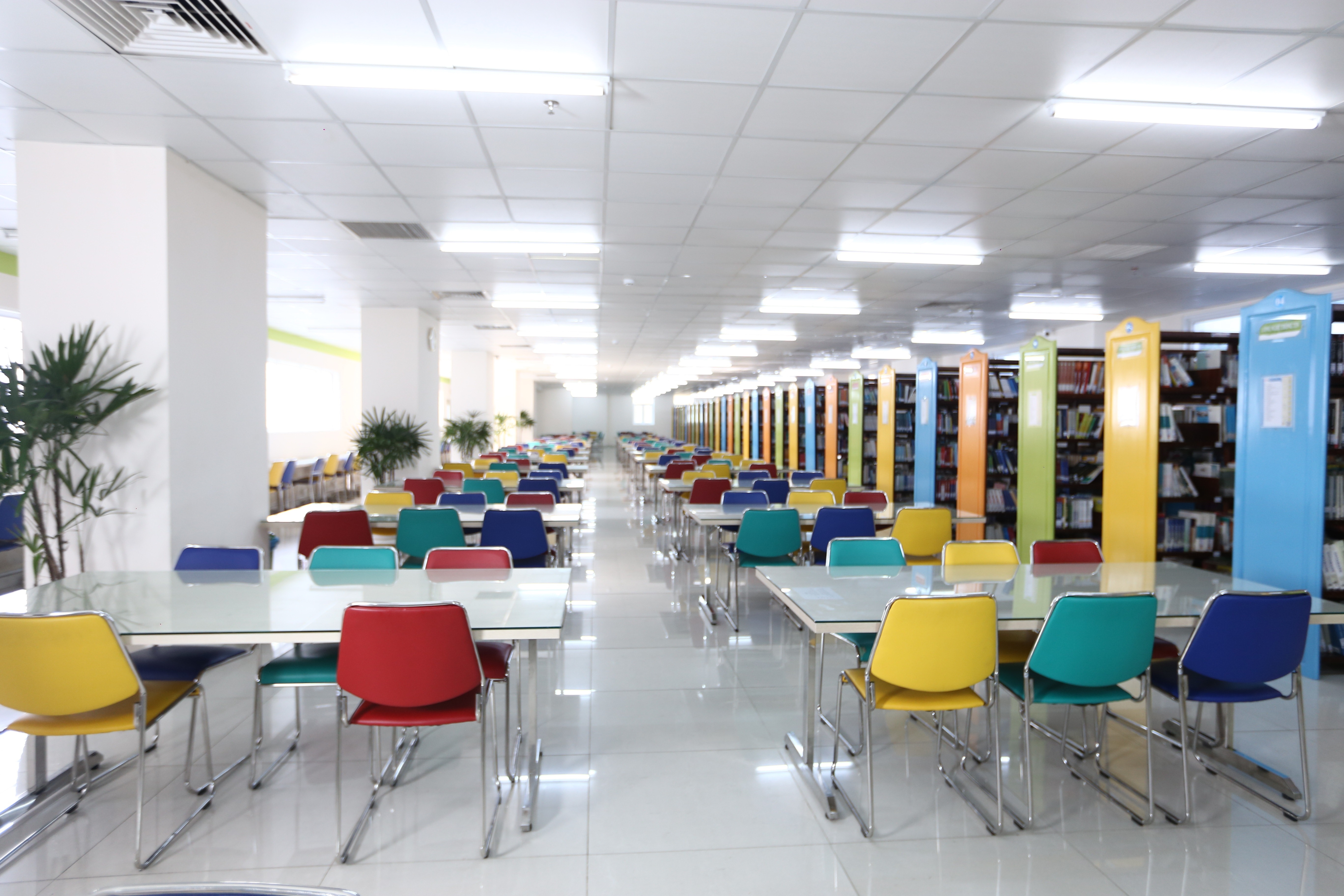 5 diem doc dao cua Dai hoc HUTECH hinh anh