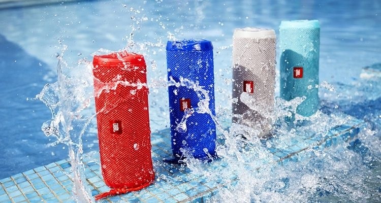 Bo loa, tai nghe khong day tang nguoi dung dat truoc Galaxy S9/S9+ hinh anh