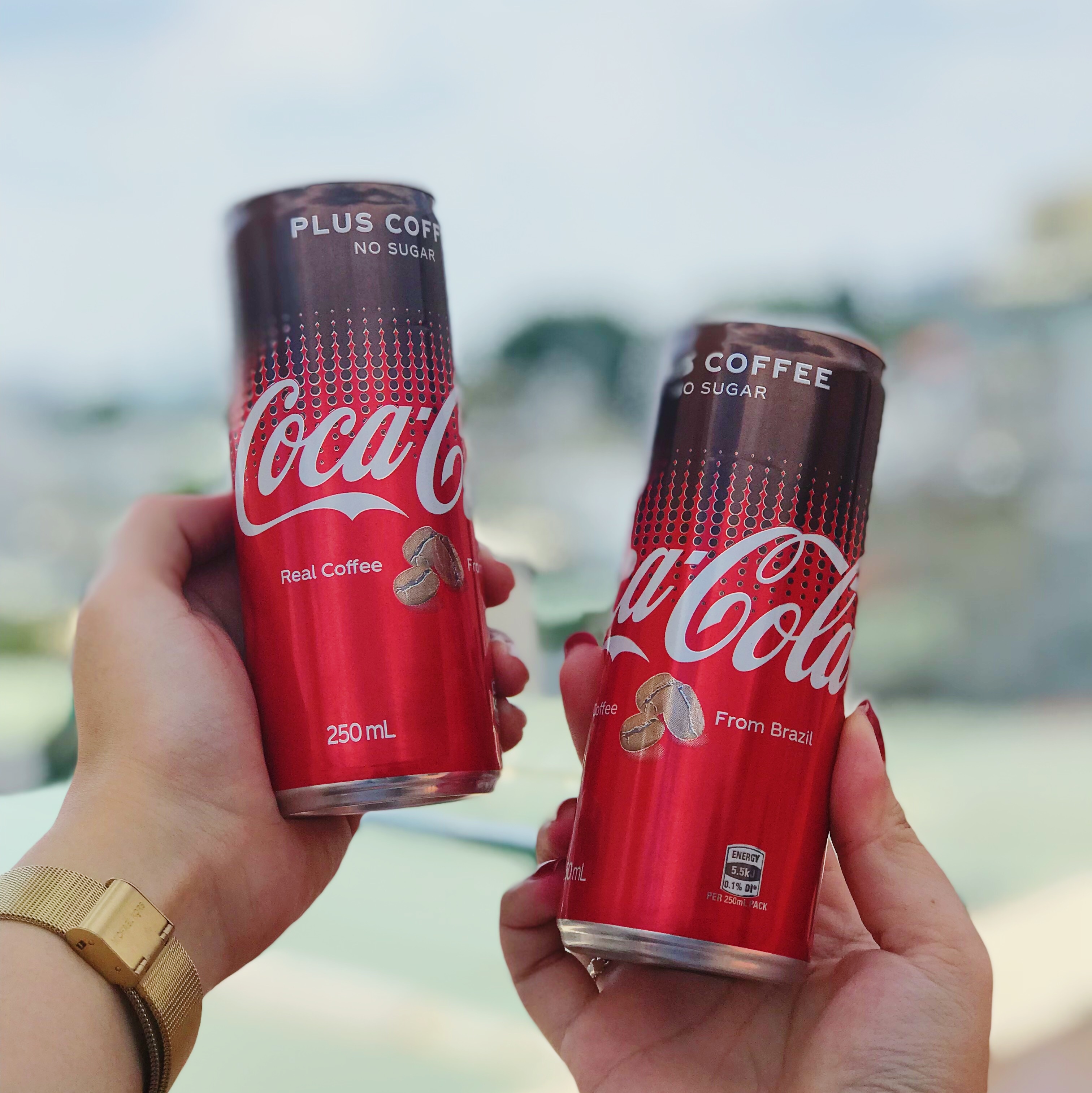 Coca-Cola them ca phe nguyen chat da co mat tai Viet Nam hinh anh