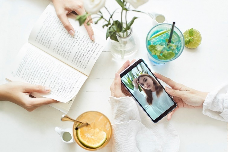 Samsung Galaxy A8/A8+ anh 8