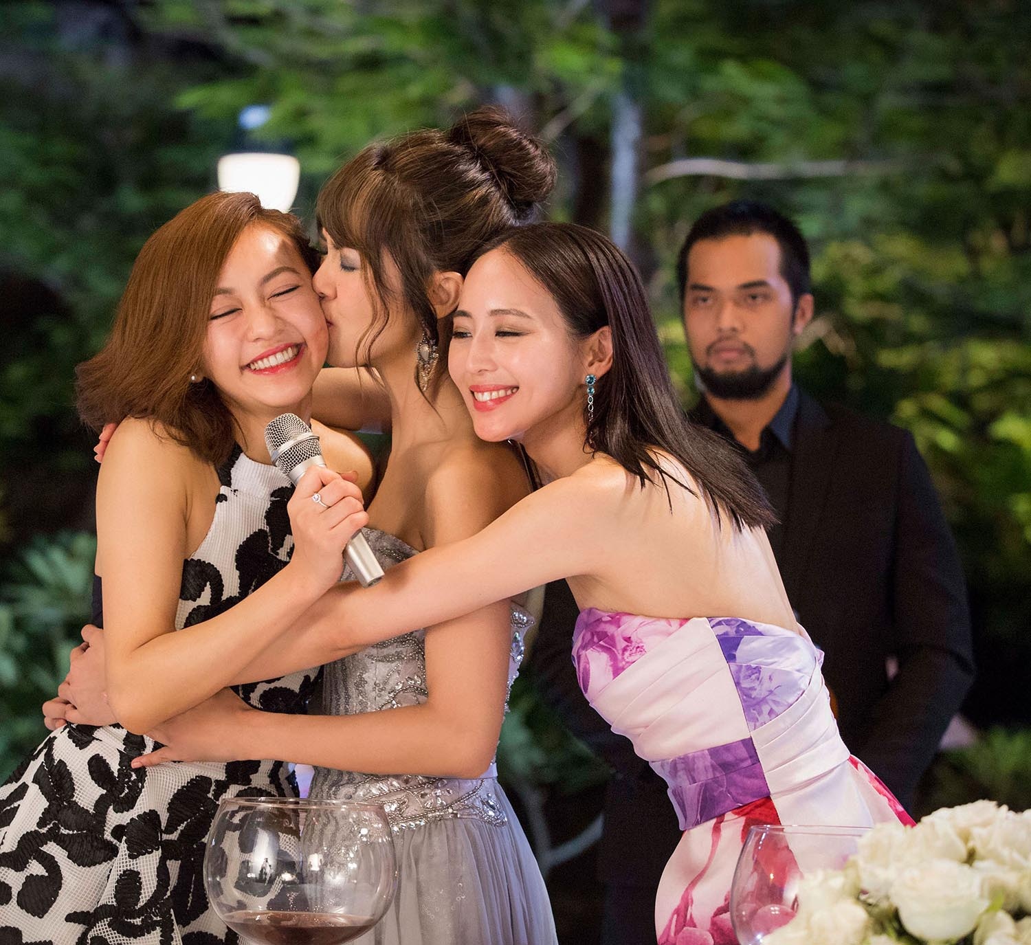 Những cô gái và găng tơ ảnh 2 Nhung co gai va gang to anh 2