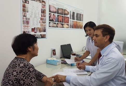 Tinh dau thuc vat giup phuc hoi te bao sau dieu tri vay nen hinh anh