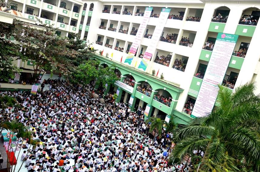 DN Nhat Ban, Singapore danh 3.000 viec lam cho sinh vien DH Dong A hinh anh