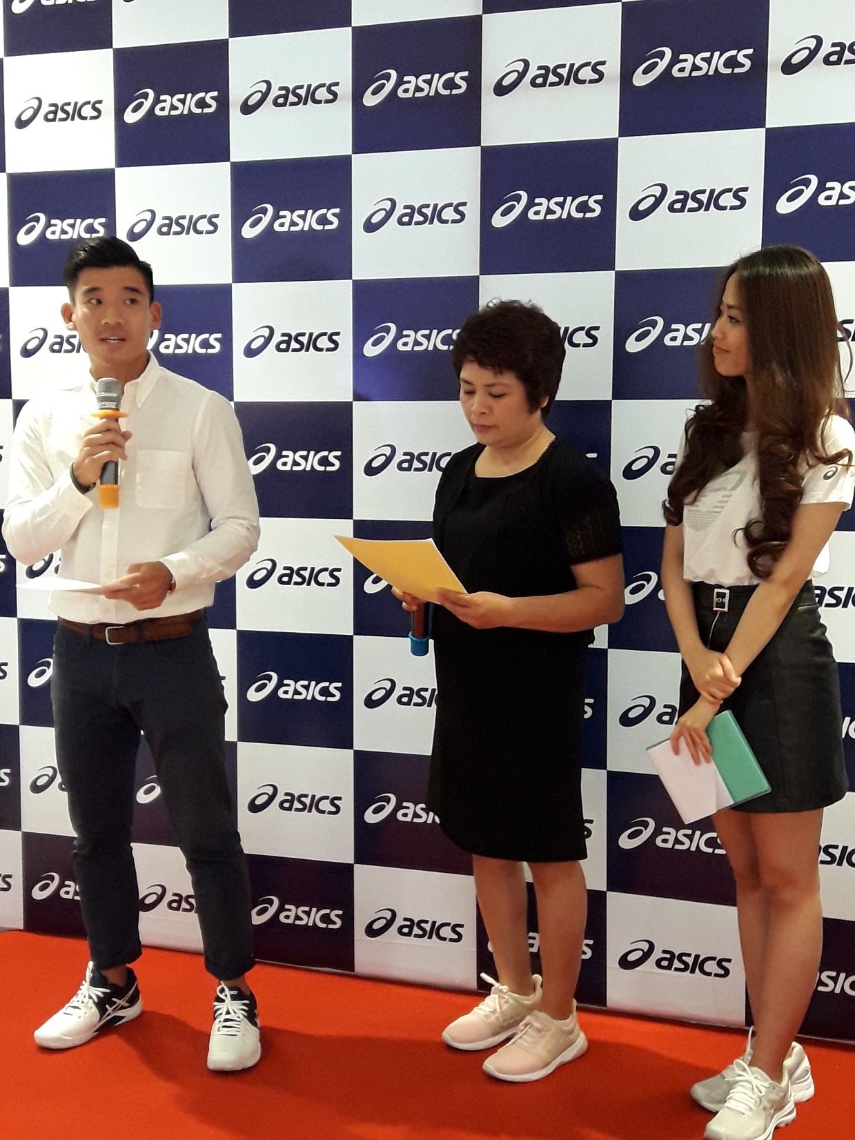 Asics Sai Gon Centre anh 7