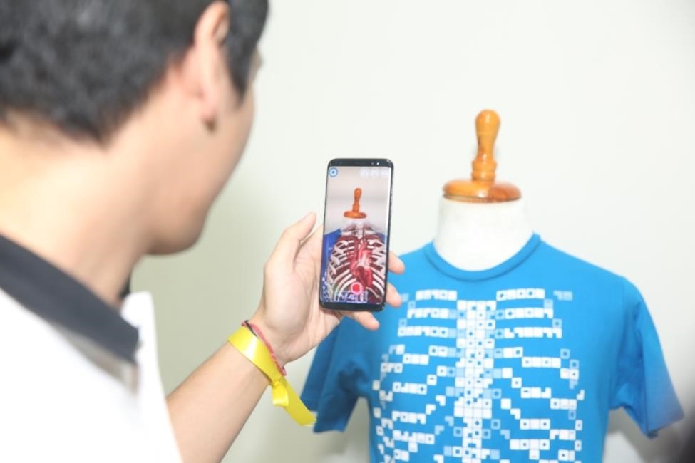 Phan Anh,  công nghệ VR,  Samsung ảnh 1 Phan Anh,  cong nghe VR,  Samsung anh 1