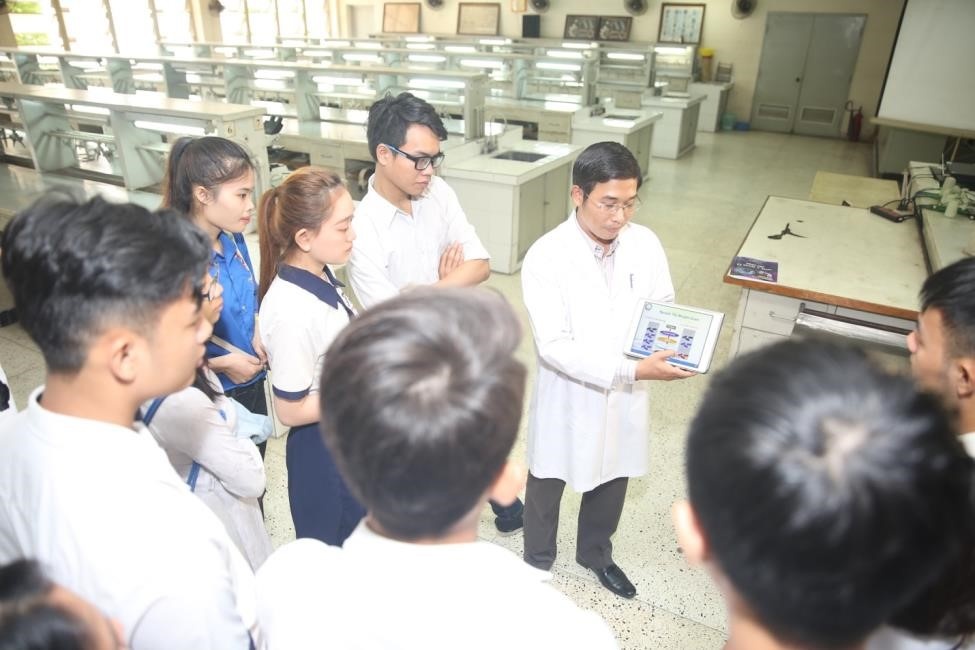 Phan Anh,  công nghệ VR,  Samsung ảnh 3 Phan Anh,  cong nghe VR,  Samsung anh 3
