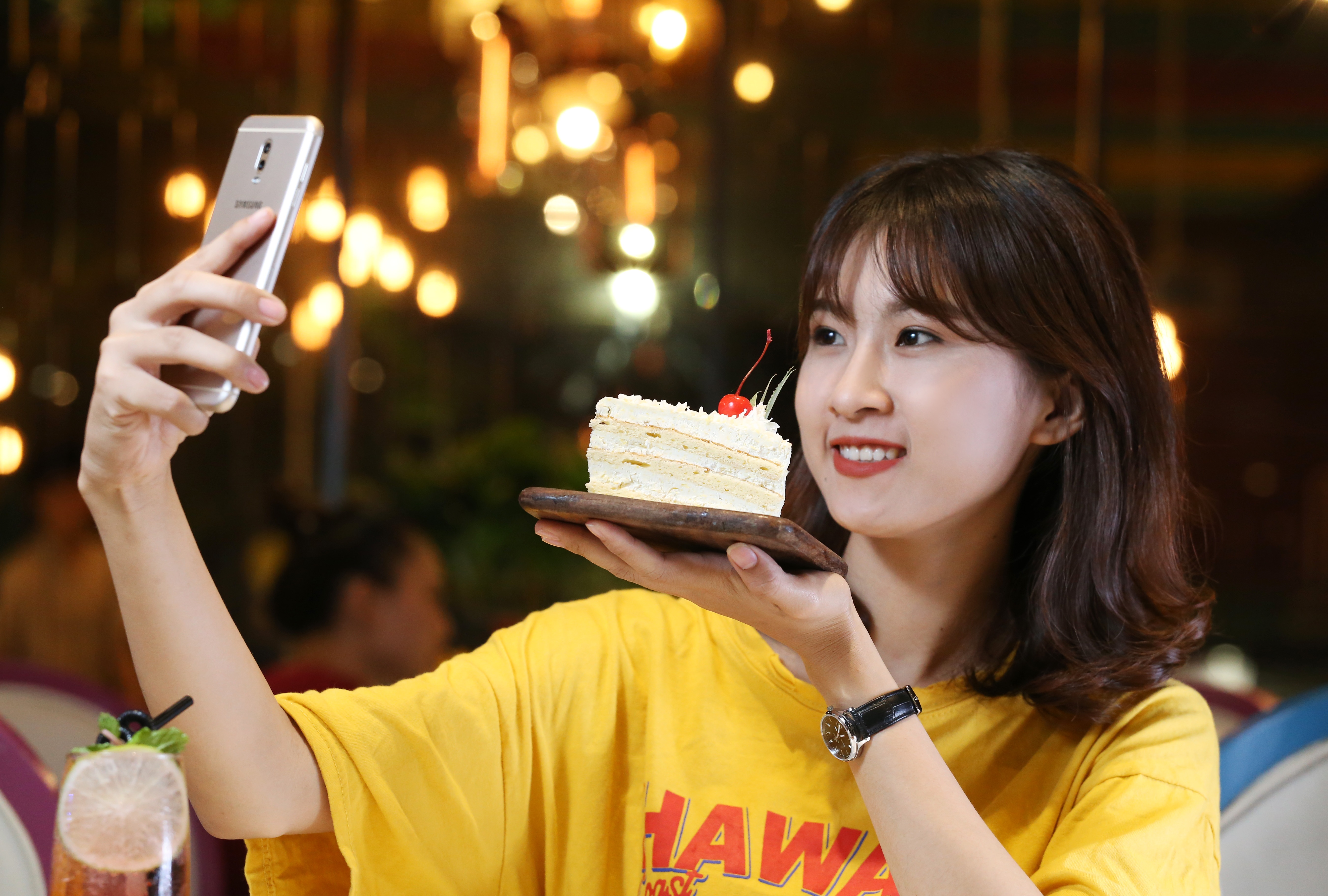 Galaxy J7+: Lua chon noi bat trong phan khuc can cao cap hinh anh