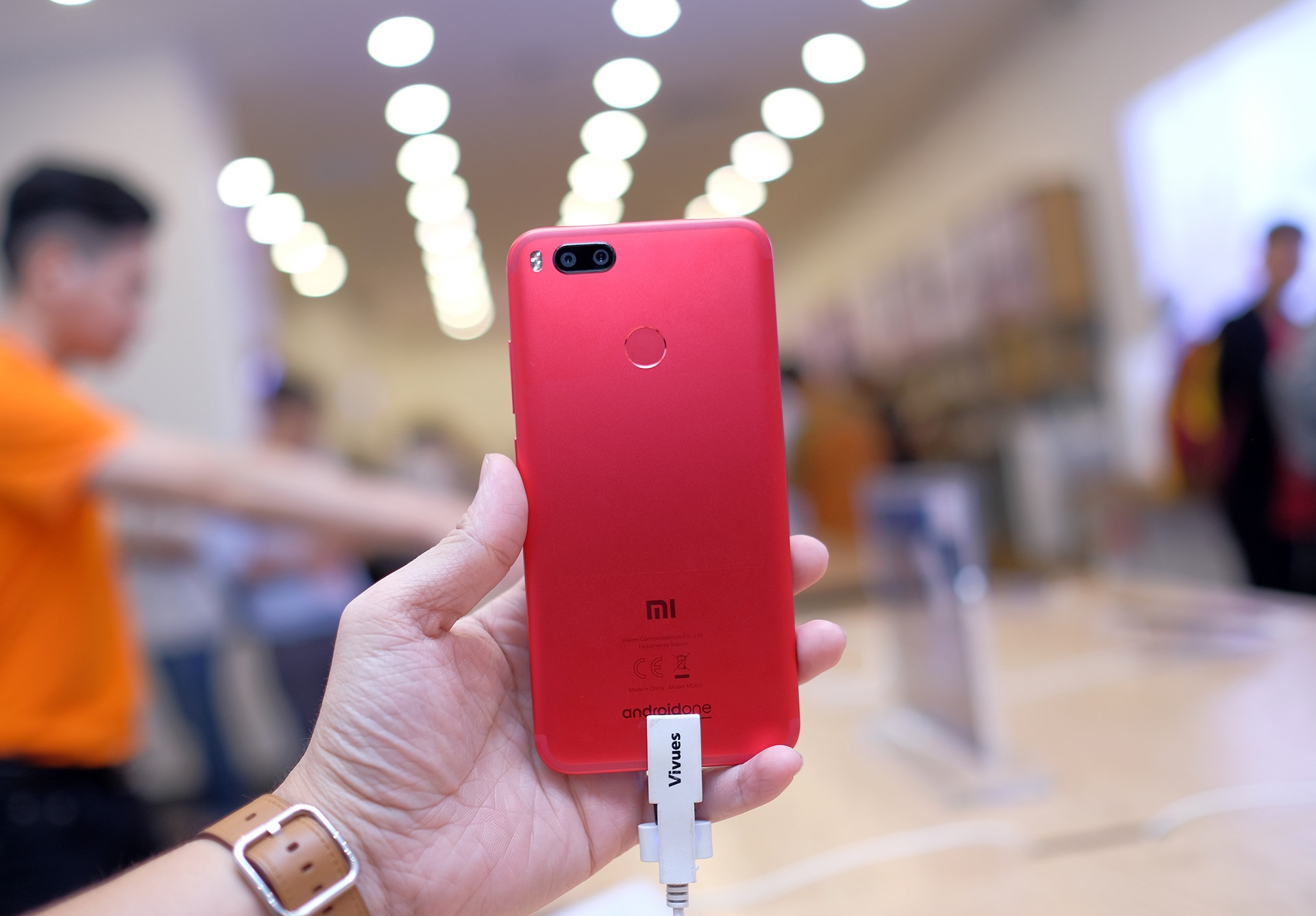 smartphone tam trung dang mua anh 5