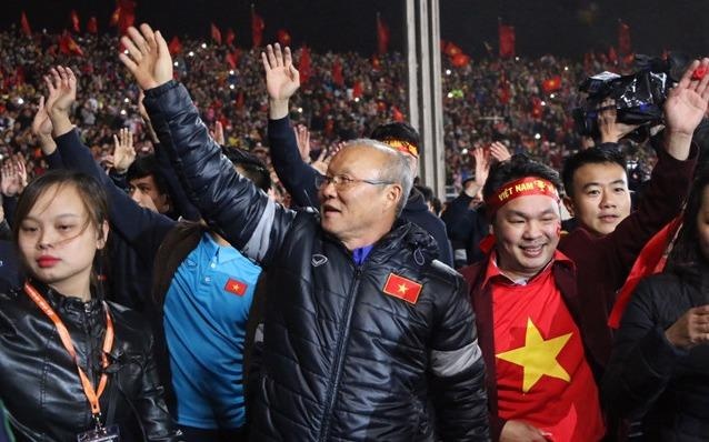 HLV Park Hang-Seo tro thanh dai su thuong hieu VPMilk hinh anh