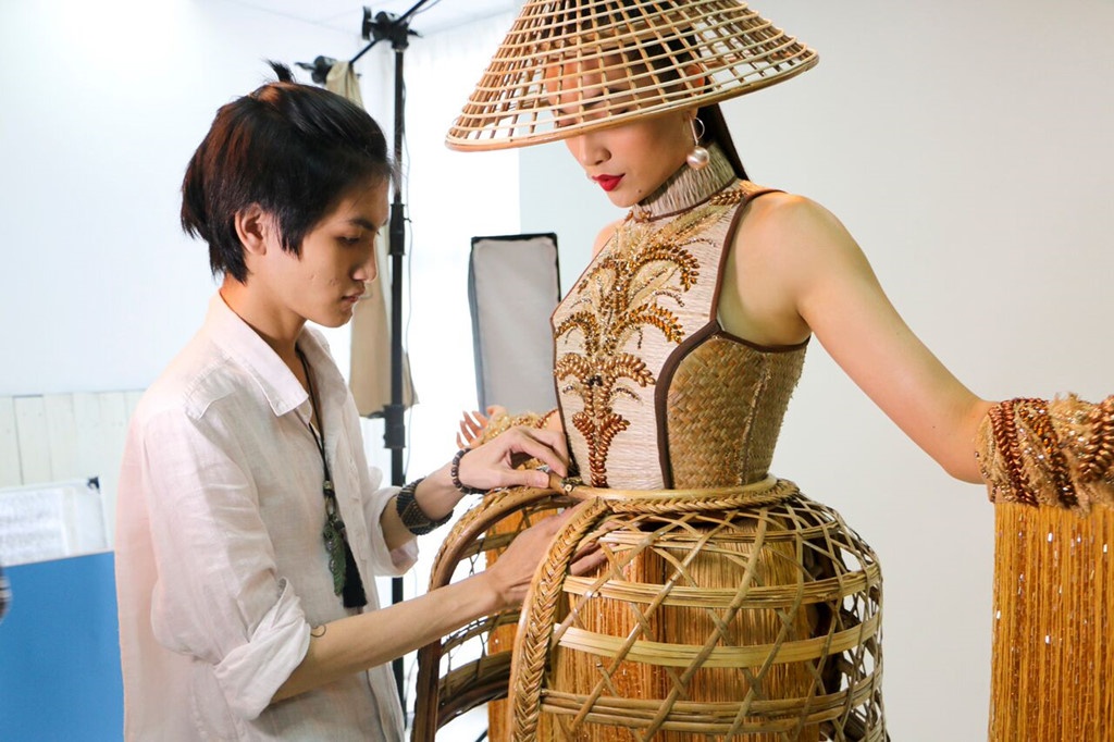 Dung nap va hoa nhap - yeu to can thiet cua nganh thiet ke thoi trang hinh anh