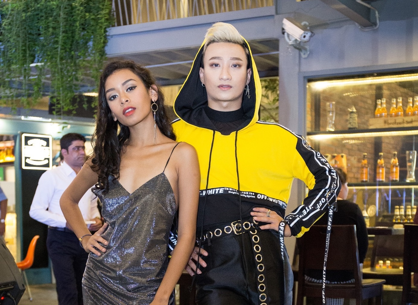 Cong vien thuong mai BLOQ hut gioi tre Sai Gon ngay khai truong hinh anh