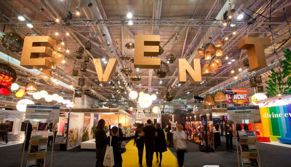 3 yeu to de but pha trong nghe to chuc su kien hinh anh