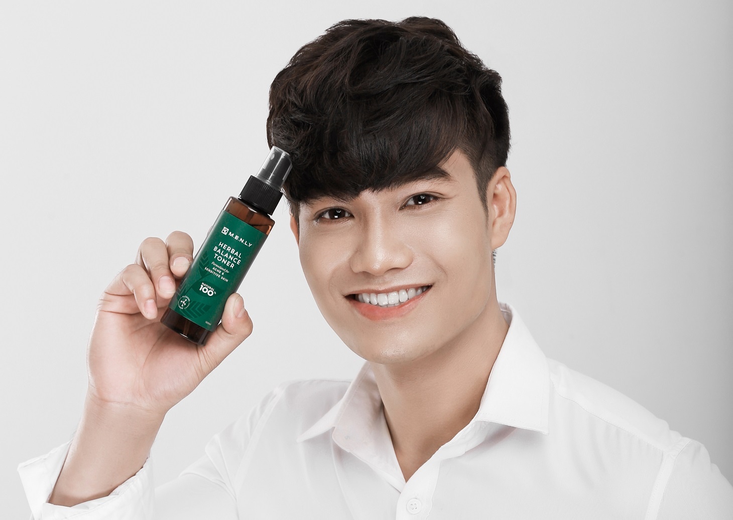 Menly ra mat bo san pham duong da toan than danh cho nam gioi hinh anh