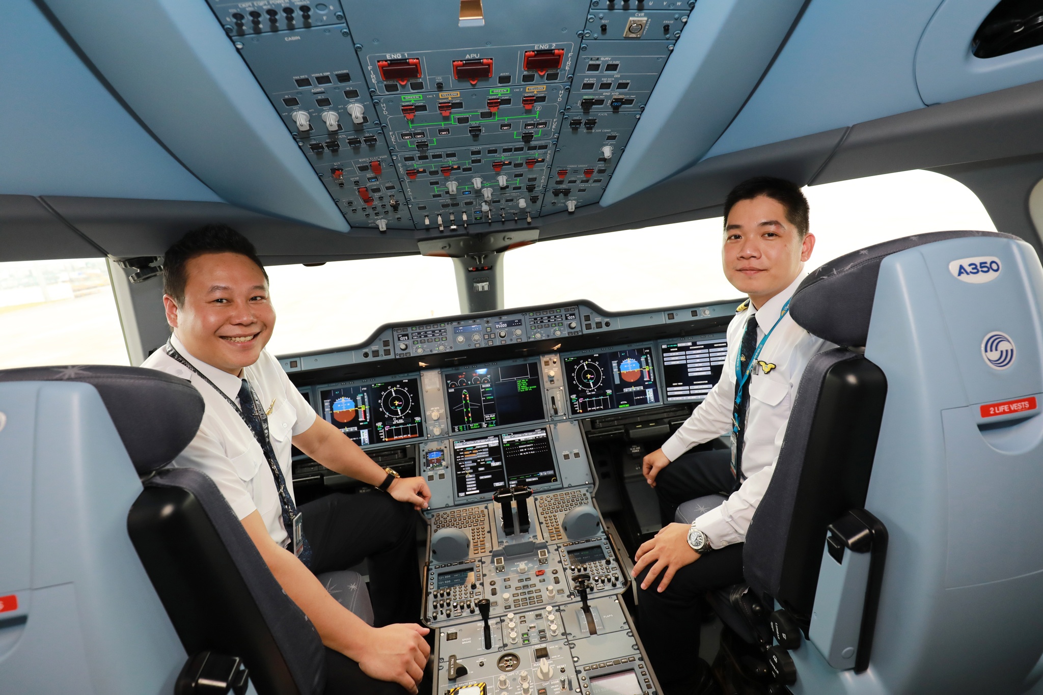 Vietnam Airlines anh 2