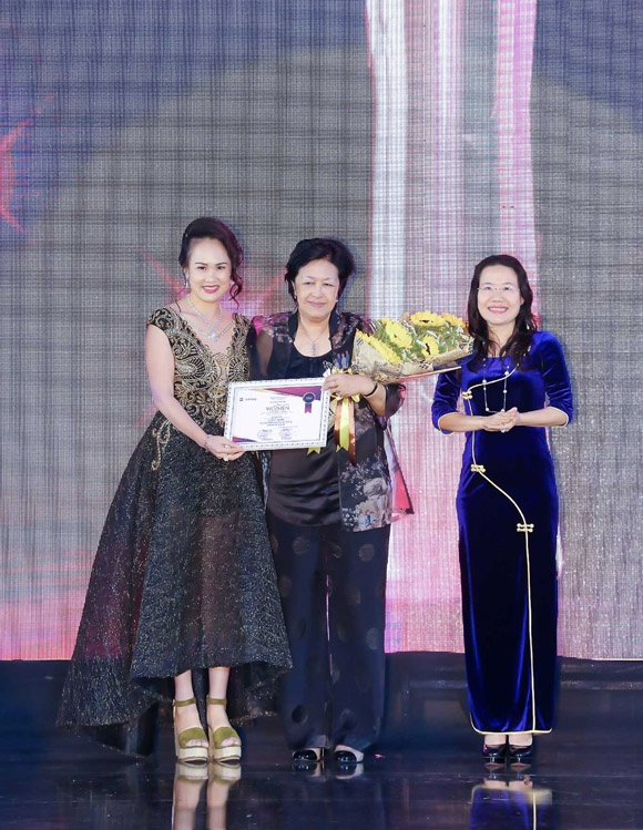 Bong hong quyen luc anh 1