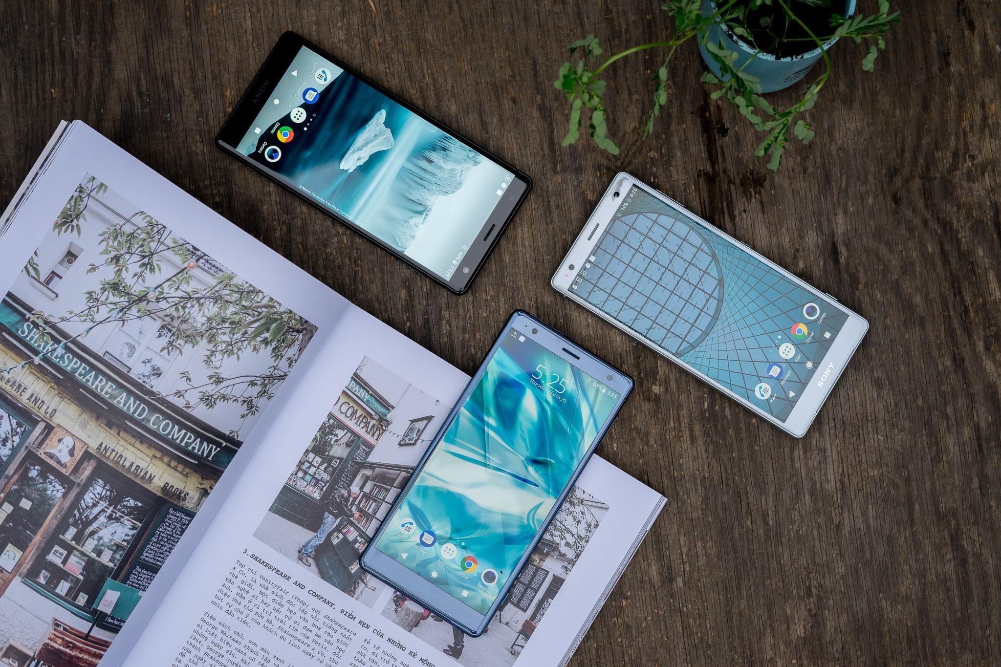 Sony Xperia XZ2: Man hinh 18:9, lung kinh cuong luc Gorilla hinh anh