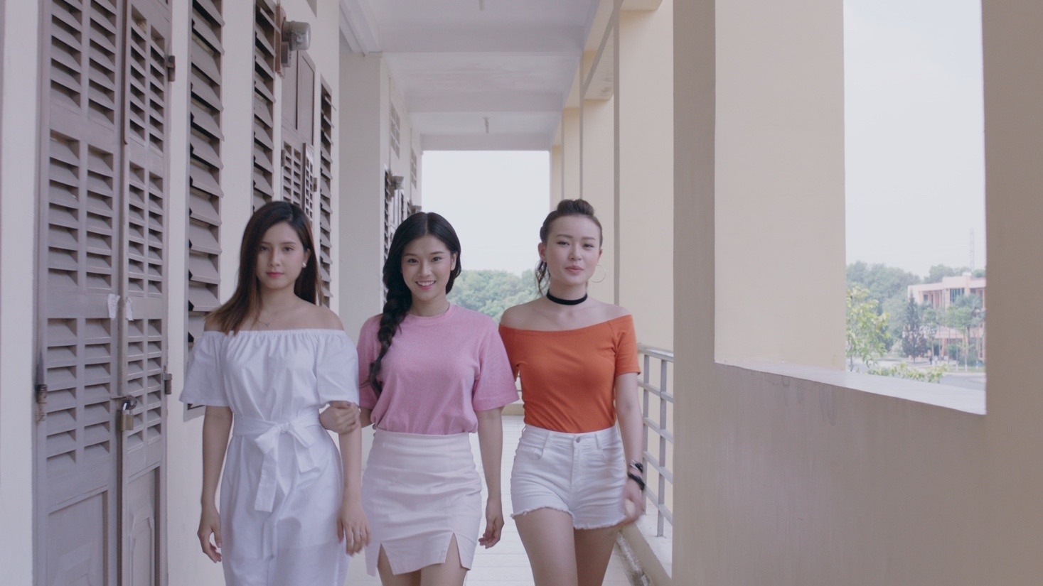 kem chong nang Biore anh 7