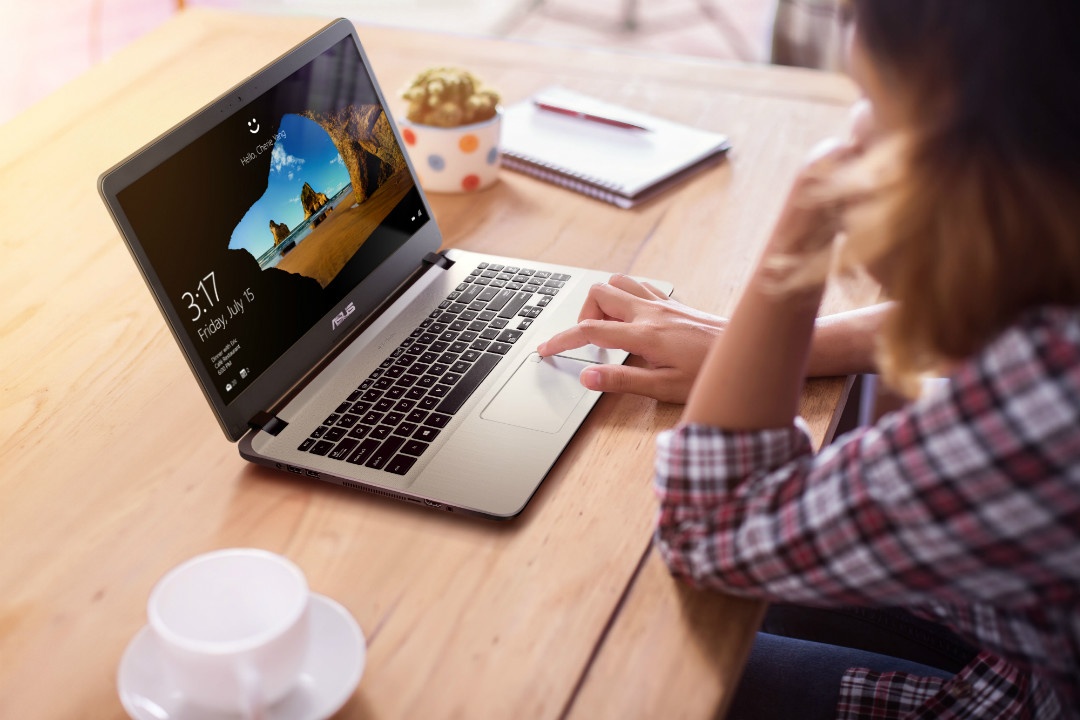 Nhung luu y khi chon mua laptop duoi 10 trieu dong hinh anh