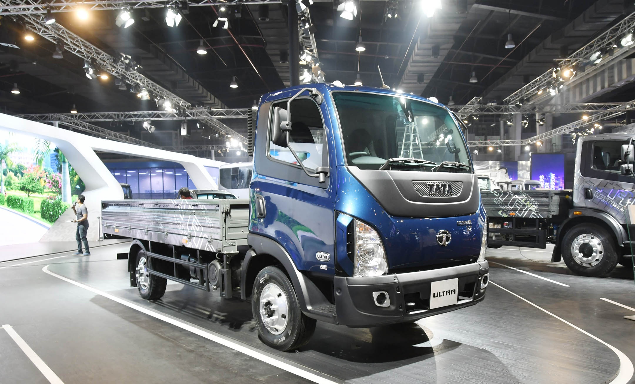 Tata Motors dat gan 2.700 ty rupee doanh thu nam 2017 hinh anh