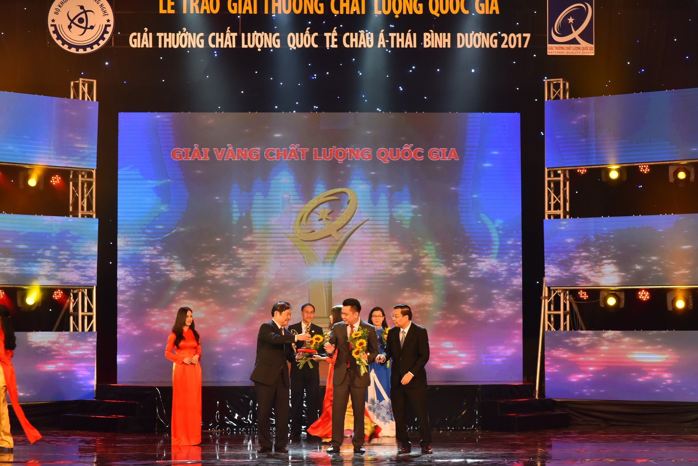 Tan A Dai Thanh anh 1