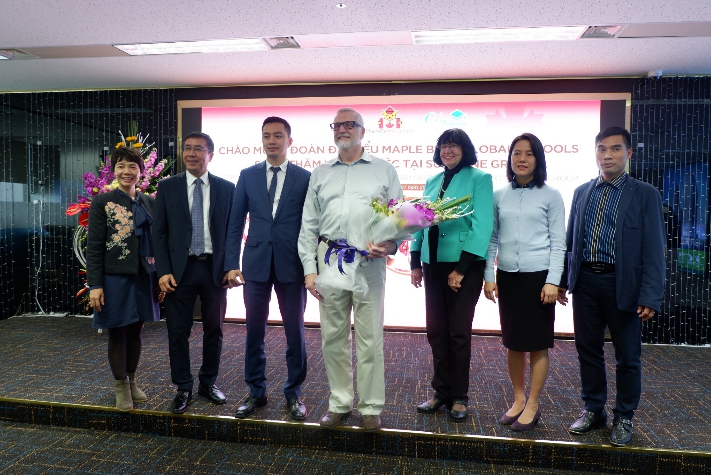 Tap doan Sunshine anh 3