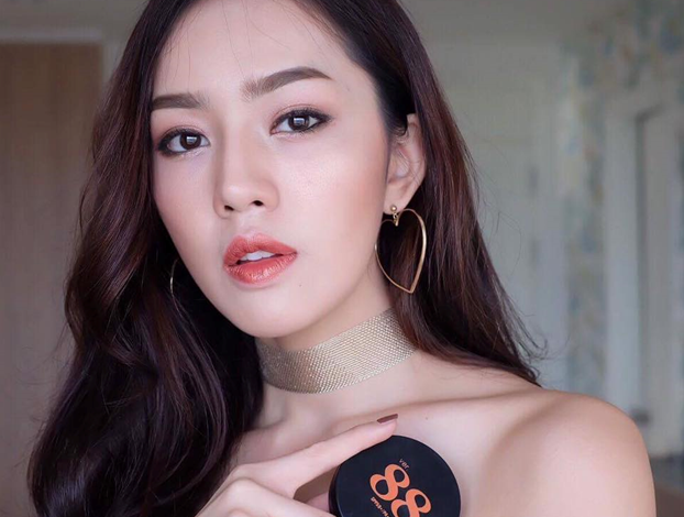 Phan tuoi hut dau - giai phap trang diem mua nong hinh anh