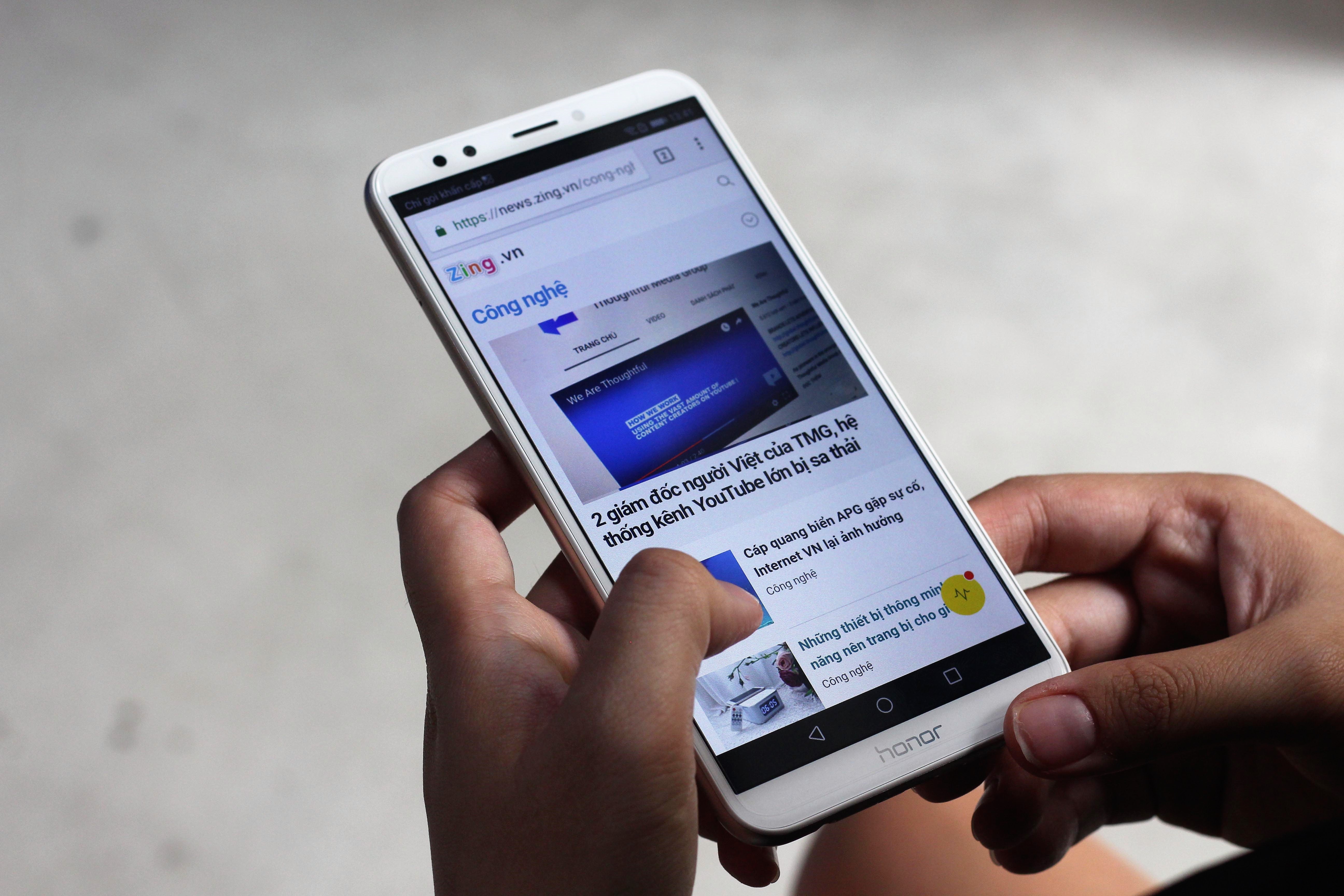 Oppo A7 ảnh 3 Oppo A7 anh 3