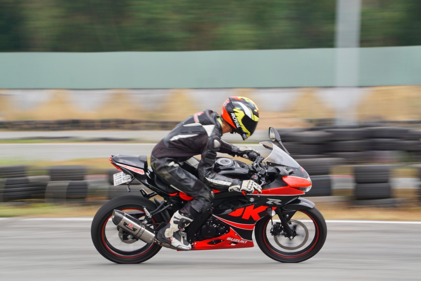 Trai nghiem tieng po phan khich tren Suzuki GSX-R150 Special Edition hinh anh