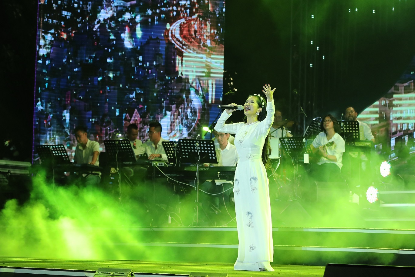 Cau chuyen hoa binh anh 7