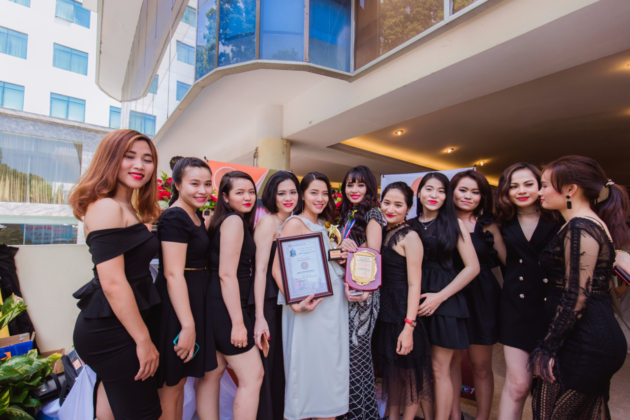 mỹ phẩm thiên Haki ảnh 1 my pham thien Haki anh 1