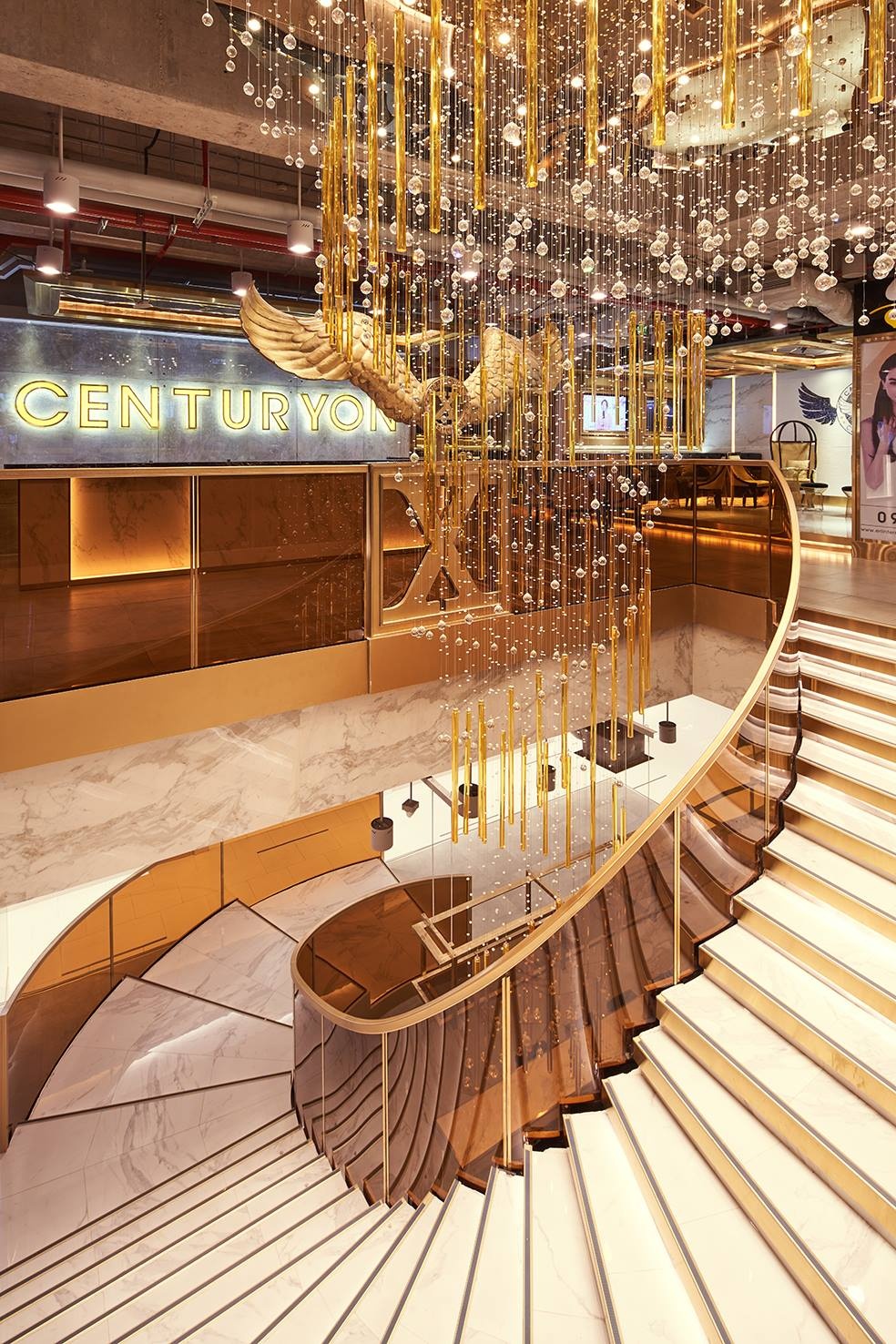 California Centuryon anh 1