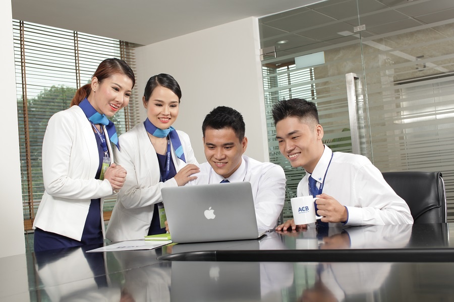 Dau quan ve ngan hang lon du chua co kinh nghiem lam viec hinh anh