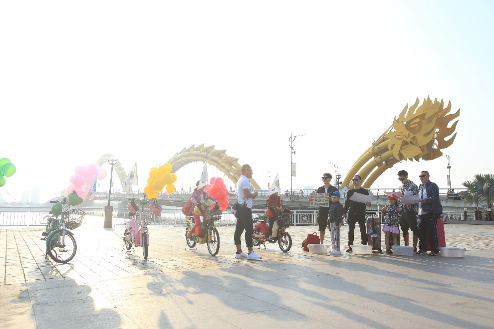 Kham pha am thuc Da Nang voi 4 cap bo con sieu quay hinh anh