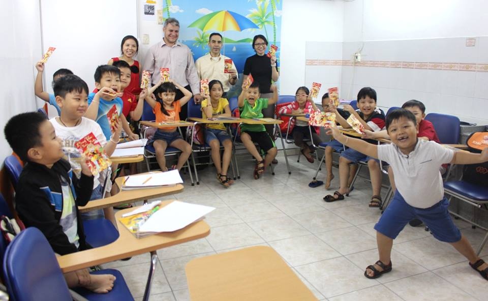 Tao dung nen tang tieng Anh vung chac tai trung tam Anh ngu iLi hinh anh